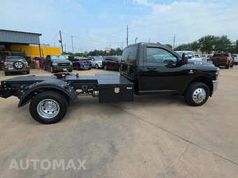 2025 Ram 3500 Cab Chassis Tradesman Regular Cab DRW – miniatura 5