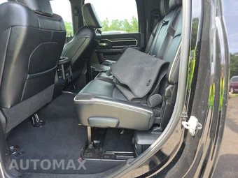 2025 Ram 3500 Laramie Extended Crew Cab Medium Bed – miniatura 13