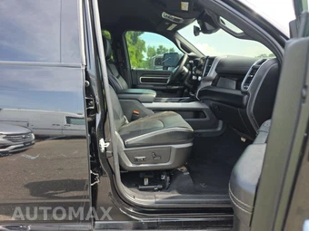 2025 Ram 3500 Laramie Extended Crew Cab Medium Bed – miniatura 8