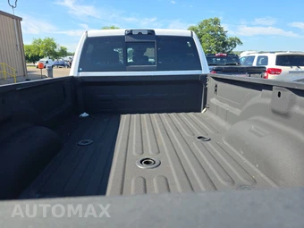 2025 Ram 3500 Limited Crew Cab Long Bed DRW – miniatura 16