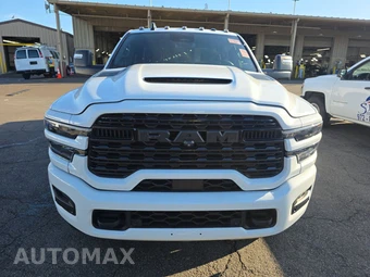 2025 Ram 3500 Limited Crew Cab Long Bed DRW – miniatura 2