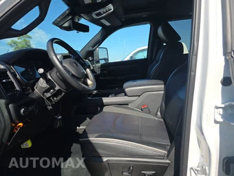 2025 Ram 3500 Limited Crew Cab Long Bed DRW – miniatura 7