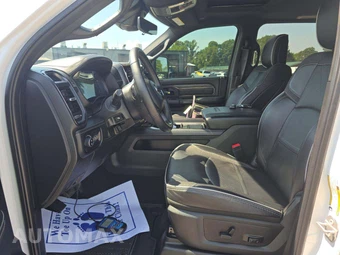 2025 Ram 3500 Limited Extended Crew Cab Medium Bed - miniatura 3