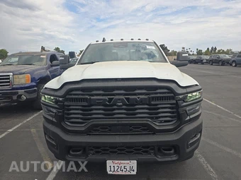 2025 Ram 3500 Tradesman Crew Cab Long Bed – miniatura 2