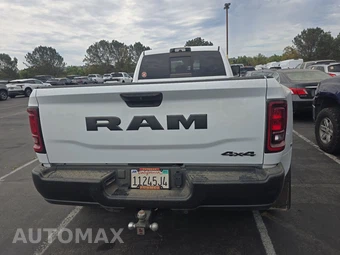 2025 Ram 3500 Tradesman Crew Cab Long Bed – miniatura 5