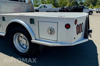 2025 Ram 5500 Cab Chassis Big Horn Crew Cab DRW - miniatura 27