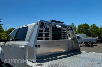 2025 Ram 5500 Cab Chassis Big Horn Crew Cab DRW - miniatura 29