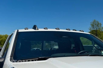 2025 Ram 5500 Cab Chassis Big Horn Crew Cab DRW - miniatura 9
