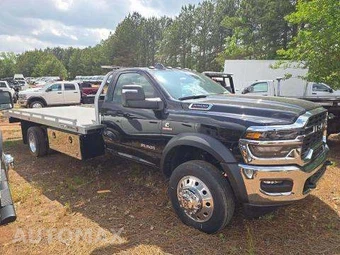 2025 Ram 5500 Cab Chassis Big Horn Regular Cab DRW – miniatura 4