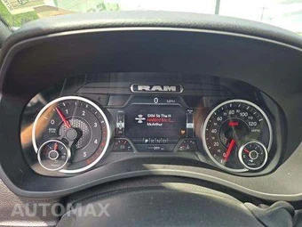 2025 Ram 5500 Cab Chassis Big Horn Regular Cab DRW – miniatura 9