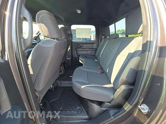 2025 Ram 5500 Cab Chassis Tradesman Crew Cab DRW – miniatura 13