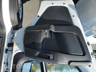 2025 Ram ProMaster 1500 Cargo Van SLT High Roof 136.0" WB - miniatura 9