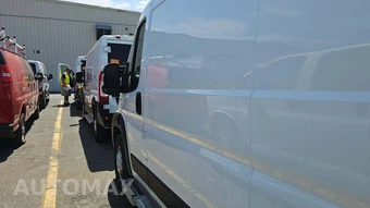 2025 Ram ProMaster 2500 Cargo Van SLT Low Roof 136.0" WB - miniatura 19