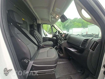 2025 Ram ProMaster 2500 Cargo Van Tradesman w/Passenger Seat High Roof 136.0" WB - miniatura 17