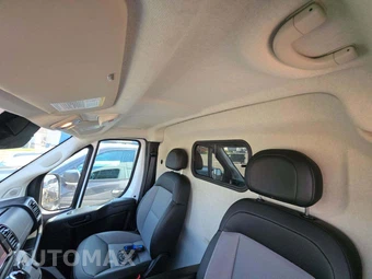 2025 Ram ProMaster 2500 Cargo Van Tradesman w/Passenger Seat High Roof 136.0" WB - miniatura 11