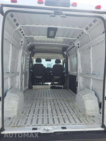 2025 Ram ProMaster 2500 Cargo Van Tradesman w/Passenger Seat High Roof 136.0" WB - miniatura 14