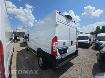 2025 Ram ProMaster 2500 Cargo Van Tradesman w/Passenger Seat High Roof 136.0" WB - miniatura 2