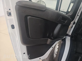 2025 Ram ProMaster 2500 Cargo Van Tradesman w/Passenger Seat High Roof 159.0" WB - miniatura 9