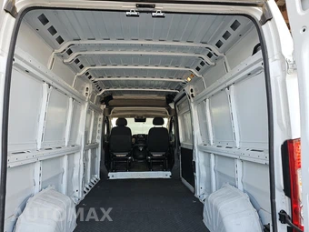 2025 Ram ProMaster 2500 Cargo Van Tradesman w/Passenger Seat High Roof 159.0" WB - miniatura 16