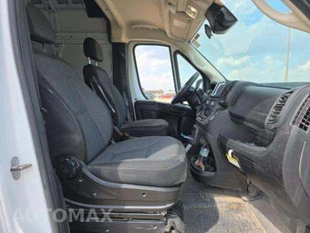 2025 Ram ProMaster 2500 Cargo Van Tradesman w/Passenger Seat High Roof 159.0" WB - miniatura 17