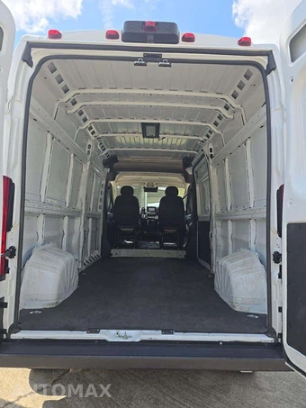 2025 Ram ProMaster 2500 Cargo Van Tradesman w/Passenger Seat High Roof 159.0" WB - miniatura 12
