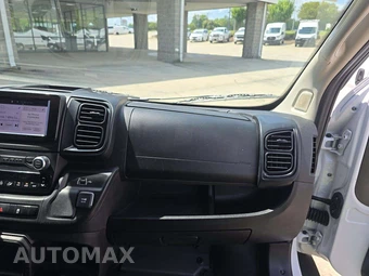 2025 Ram ProMaster 2500 Cargo Van Tradesman w/Passenger Seat High Roof 159.0" WB - miniatura 17