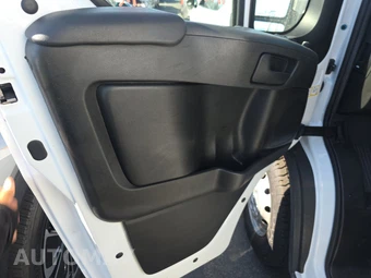 2025 Ram ProMaster 2500 Cargo Van Tradesman w/Passenger Seat High Roof 159.0" WB - miniatura 9