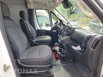 2025 Ram ProMaster 2500 Cargo Van Tradesman w/Passenger Seat High Roof 159.0" WB - miniatura 8