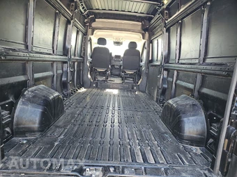 2025 Ram ProMaster 2500 Cargo Van Tradesman w/Passenger Seat High Roof 159.0" WB - miniatura 16