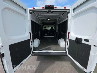 2025 Ram ProMaster 2500 Cargo Van Tradesman w/Passenger Seat High Roof 159.0" WB - miniatura 14