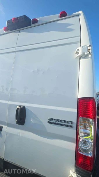 2025 Ram ProMaster 2500 Cargo Van Tradesman w/Passenger Seat High Roof 159.0" WB - miniatura 18