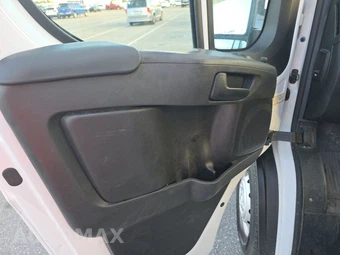 2025 Ram ProMaster 2500 Cargo Van Tradesman w/Passenger Seat High Roof 159.0" WB - miniatura 9