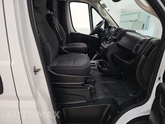 2025 Ram ProMaster 2500 Cargo Van Tradesman w/Passenger Seat High Roof 159.0" WB - miniatura 8