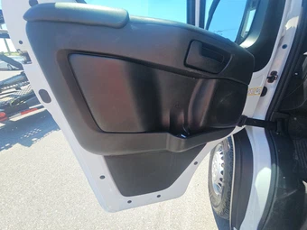 2025 Ram ProMaster 2500 Cargo Van Tradesman w/Passenger Seat High Roof 159.0" WB - miniatura 9