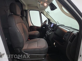 2025 Ram ProMaster 2500 Cargo Van Tradesman w/Passenger Seat High Roof 159.0" WB - miniatura 8