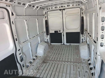 2025 Ram ProMaster 2500 Cargo Van Tradesman w/Passenger Seat High Roof 159.0" WB - miniatura 13