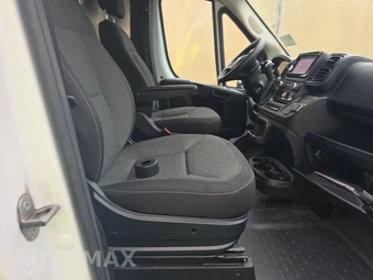 2025 Ram ProMaster 2500 Cargo Van Tradesman w/Passenger Seat High Roof 159.0" WB - miniatura 8