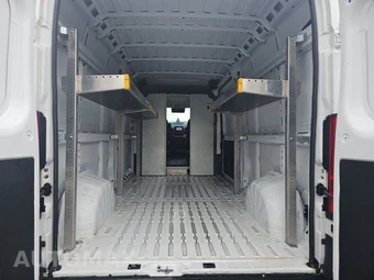 2025 Ram ProMaster 2500 Cargo Van Tradesman w/Passenger Seat High Roof 159.0" WB - miniatura 10