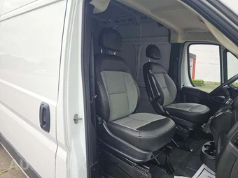 2025 Ram ProMaster 2500 Cargo Van Tradesman w/Passenger Seat High Roof 159.0" WB - miniatura 16