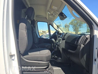 2025 Ram ProMaster 2500 Cargo Van Tradesman w/Passenger Seat High Roof 159.0" WB - miniatura 8