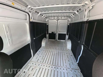 2025 Ram ProMaster 2500 Cargo Van Tradesman w/Passenger Seat High Roof 159.0" WB - miniatura 13