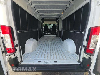 2025 Ram ProMaster 2500 Cargo Van Tradesman w/Passenger Seat High Roof 159.0" WB - miniatura 14