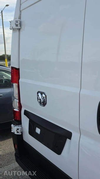 2025 Ram ProMaster 2500 Cargo Van Tradesman w/Passenger Seat High Roof 159.0" WB - miniatura 25