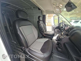 2025 Ram ProMaster 2500 Cargo Van Tradesman w/Passenger Seat High Roof 159.0" WB - miniatura 18