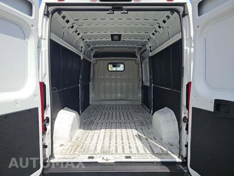 2025 Ram ProMaster 2500 Cargo Van Tradesman w/Passenger Seat High Roof 159.0" WB - miniatura 10