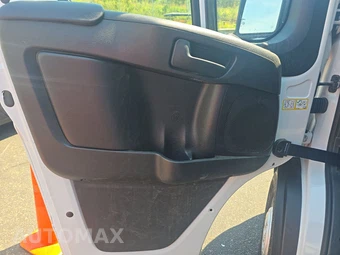 2025 Ram ProMaster 2500 Cargo Van Tradesman w/Passenger Seat High Roof 159.0" WB - miniatura 15