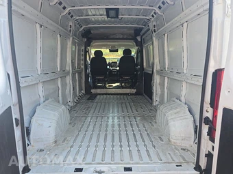 2025 Ram ProMaster 2500 Cargo Van Tradesman w/Passenger Seat High Roof 159.0" WB - miniatura 23