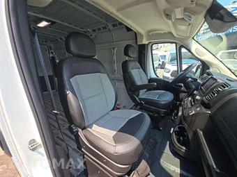 2025 Ram ProMaster 2500 Cargo Van Tradesman w/Passenger Seat High Roof 159.0" WB - miniatura 18