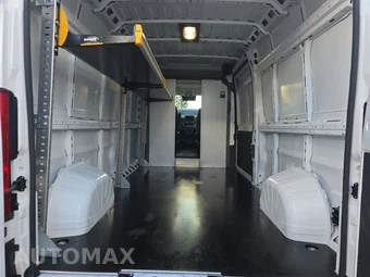 2025 Ram ProMaster 2500 Cargo Van Tradesman w/Passenger Seat High Roof 159.0" WB - miniatura 16