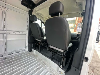 2025 Ram ProMaster 2500 Cargo Van Tradesman w/Passenger Seat High Roof 159.0" WB - miniatura 19